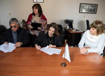 Firma de convenio con ADEOM en el despacho de la Secretaria General de la Intendencia de Montevideo, 10 de agosto de 2022