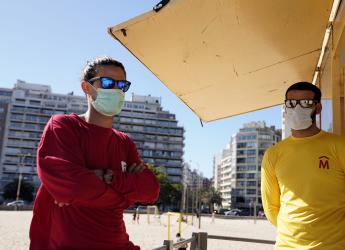 Servicio de guardavidas en Playa Pocitos