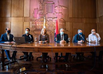 Conferencia de prensa sobre medidas destinadas al sector hotelero