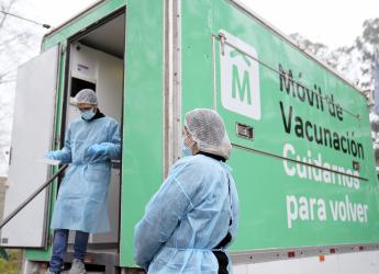 Vacunatorio móvil en Teatro de Verano «Monte de la Francesa»