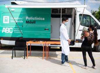 Policlínica móvil en Municipio D en el marco del Plan ABC