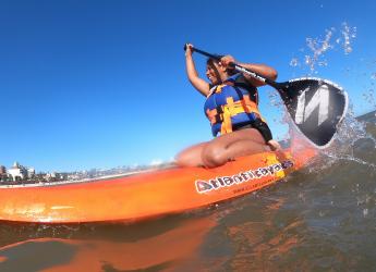 Deportes náuticos en Escuela de Mar de Playa Honda
