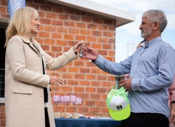 Inauguración de viviendas en el barrio La Paloma