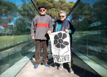 Homenaje a personas detenidas desaparecidas durante la última dictadura en el Memorial de los Detenidos Desaparecidos 