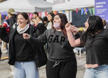 Día Internacional de Acción por la Salud de las Mujeres en la explanada de la Intendencia