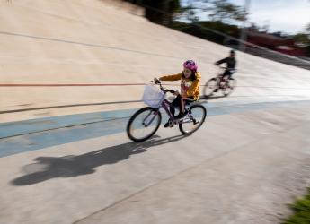 Celebración del Día Mundial de la Bicicleta en el Velódromo Municipal de Montevideo