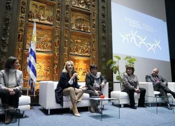 5º Encuentro Nacional de Cooperativas, Salón Azul de la Intendencia de Montevideo
