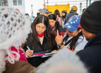 Evento de bienvenida a personas migrantes en el Mumi