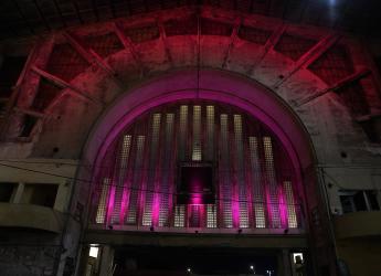Iluminación de la fachada del Modelo Abierto por Mes de la Diversidad  