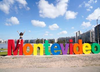  Intervención temática en el cartel de Montevideo en Kibón en el marco del Mes de la Diversidad