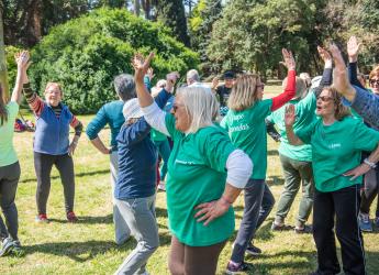 Clase de gimnasia para personas mayores en el Espacio Barradas, 5 de octubre de 2022
