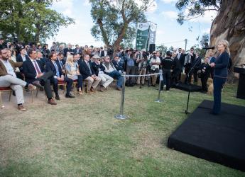 Intendenta Carolina Cosse participa de la inauguración de Expo Melilla