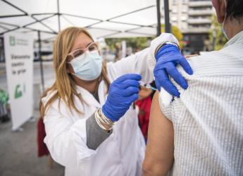 Lanzamiento de campaña de vacunación antigripal