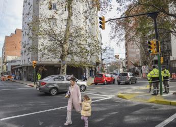 Semáforos en las calles Juan D. Jackson y Guayabos y  Juan D. Jackson y Av. Gral. Rivera