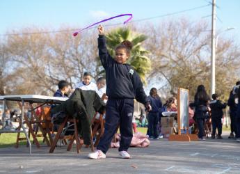 Peatonal barrial en la Plaza Alba Roballo, Municipio D