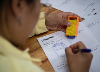 Jornada de coideación: Reutilización y rediseño de papeleras