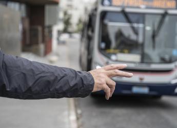Parada de ómnibus en Montevideo