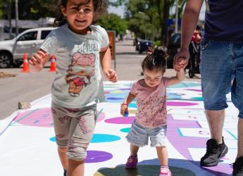 Peatonal barrial en el Municipio A , 23 de noviembre de 2023