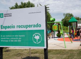 Inauguración de espacio público en el barrio Los milagros
