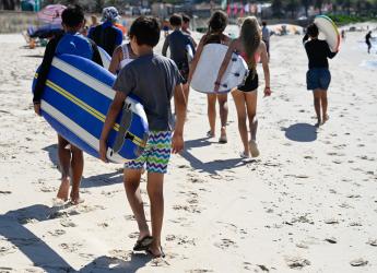 Escuela de Mar en playa Honda en el marco del programa Monteverano ,04 de enero de 2024