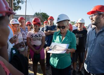 Intendenta de Montevideo Carolina Cosse recorre obras de realojo en barrio El Progreso