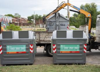 Instalación de nuevos contenedores en Punta de Rieles