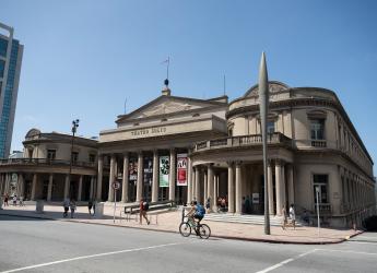 Teatro Solís   ,27 de febrero de 2024 
Palabras claves: 2024