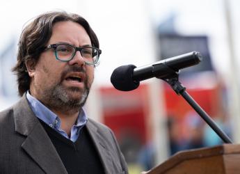 Mauricio Zunino (i) en el acto Inaugural de la Expo Melilla 2024