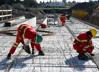 Obra de alcantarillado en Av. de las Instrucciones y Cno. Paso del Andaluz