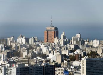 Vista de la ciudad desde la Torre de las Telecomunicaciones. ANTEL.