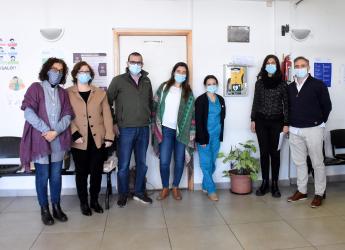 Fundación "Escuelas Vinculadas" dona desfibrilador a la Policlínica Casavalle