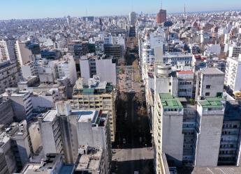Paseo peatonal en Av. 18 de Julio