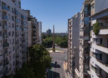 Vista aérea del Obelisco a los Constituyentes de 1830