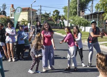 Peatonal barrial en barrio Jardines del Hipódromo