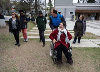 Recorrida por el circuito turístico accesible de Montevideo