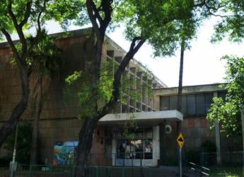 Escuela Grecia y Dardo Ortiz