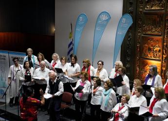 Apertura del festival de coros de personas mayores