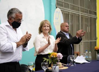 Asunción de gobierno en Municipio A