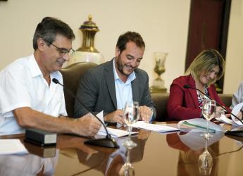 Firma de acuerdo del Plan Cuenca Casavalle