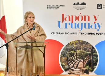 Inauguración de monolito en homenaje al centenario del vínculo entre Uruguay y Japón 